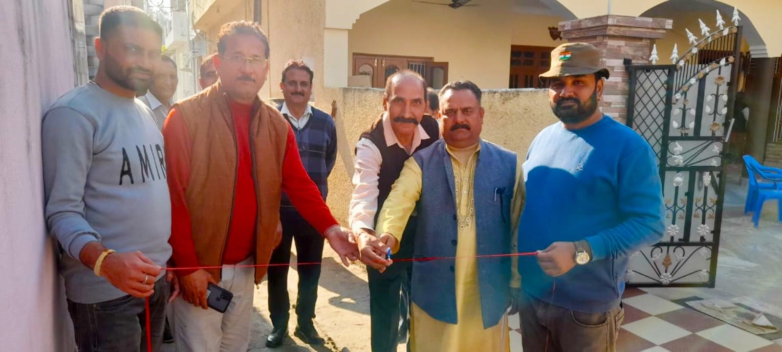 'In Samba's Kelhi Mandi Panchayat village Chak Manga, DDC Chairman Ramesh Kumar DDC started the construction work of the street.'